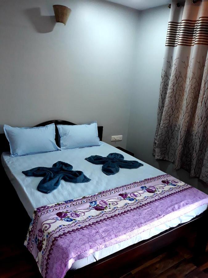 Отель Shawn'S The Morjim Enclave Экстерьер фото